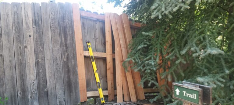 A Cedar fence repair in Aspen Colorado.